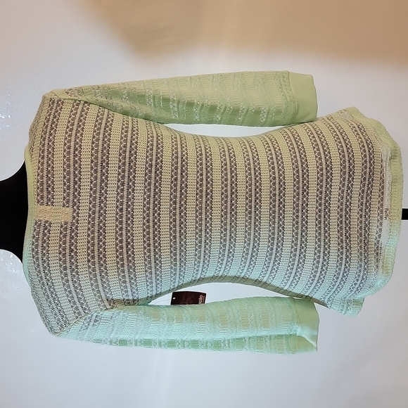No Boundaries lightweight notch neck mint green sweater top size medium NWT - Picture 4 of 12